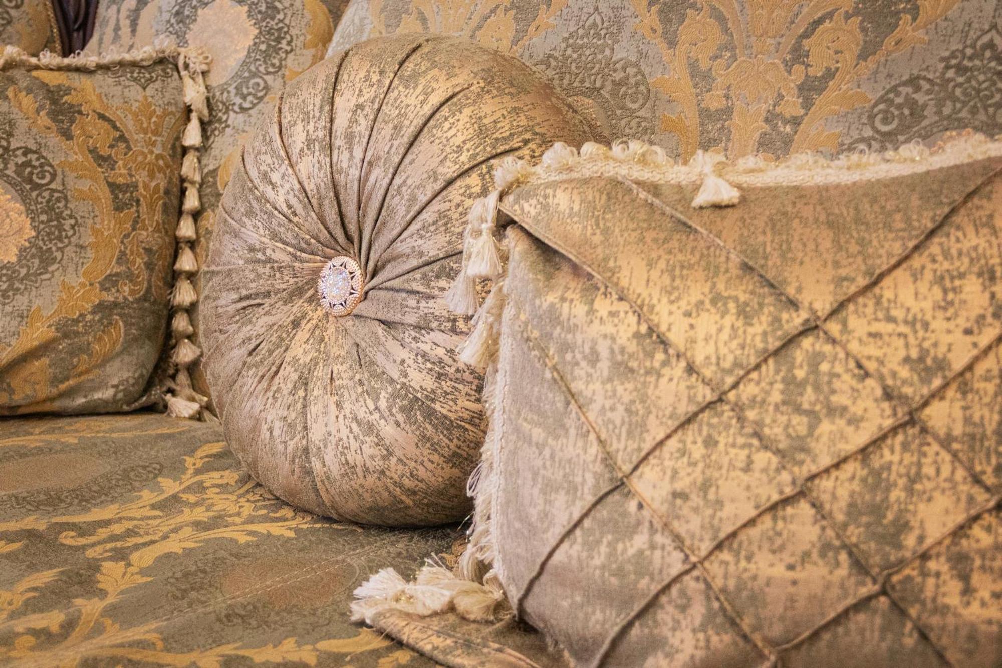 Central Luxury Antique Apartment Варна Экстерьер фото