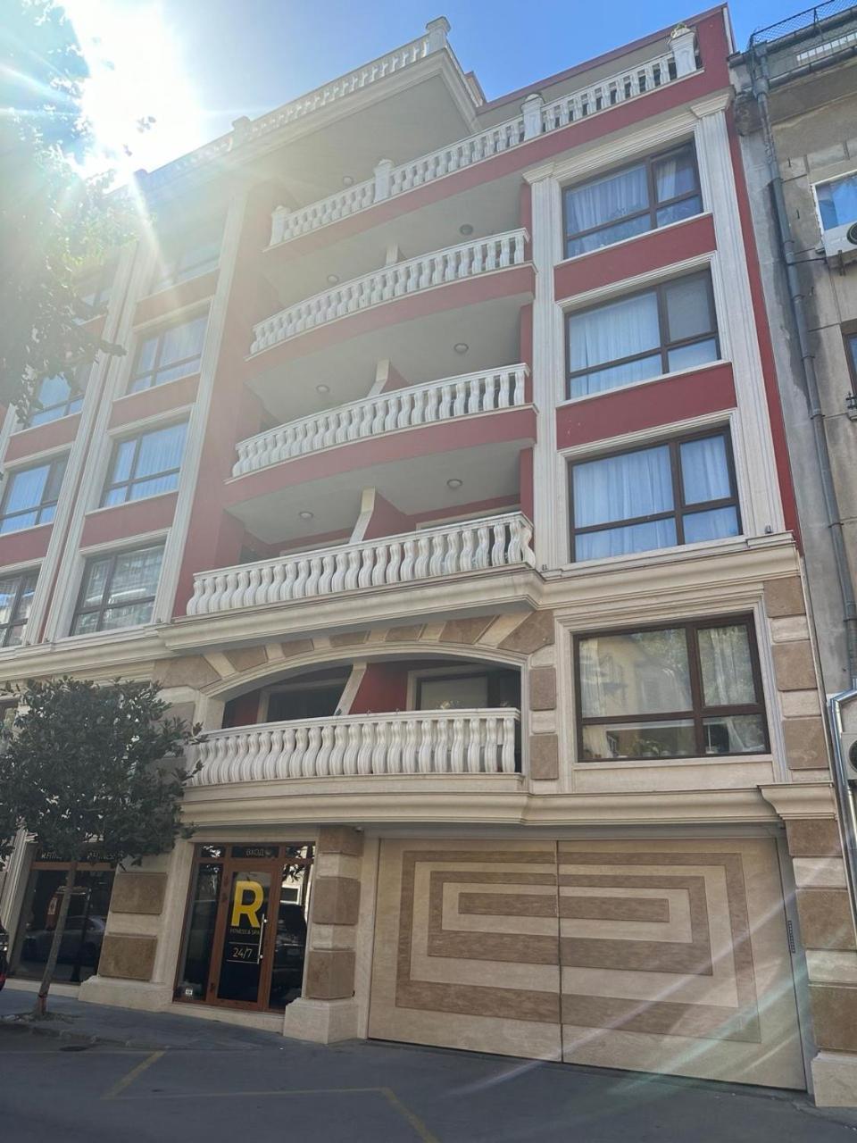 Central Luxury Antique Apartment Варна Экстерьер фото