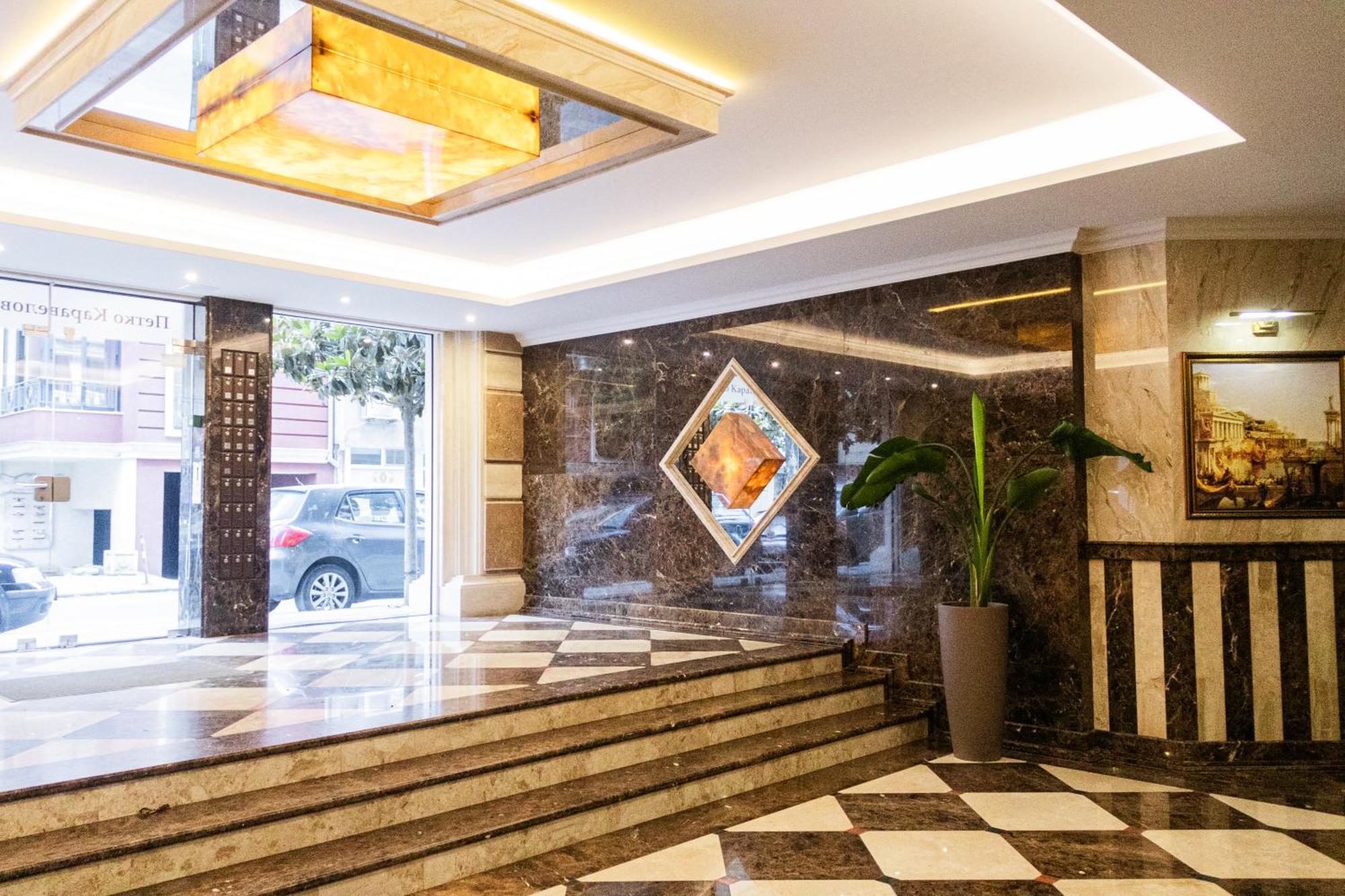 Central Luxury Antique Apartment Варна Экстерьер фото